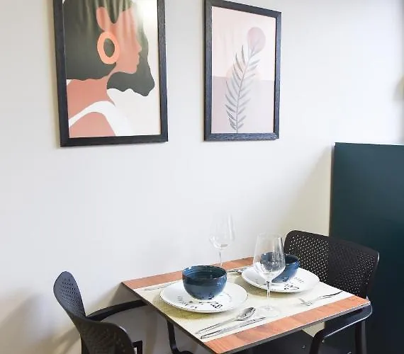 Matisse No10 - Center With Parking *