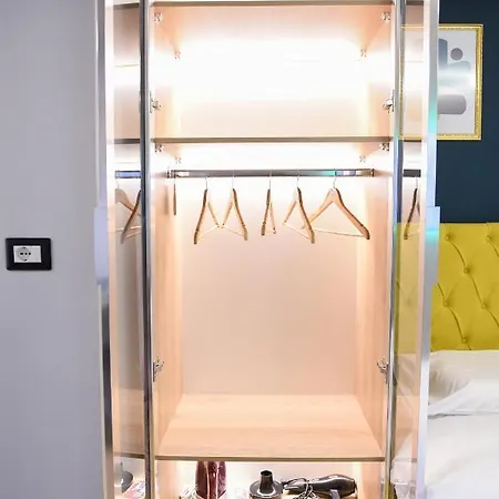 Matisse No10 - Center With Parking شقة تيرانا