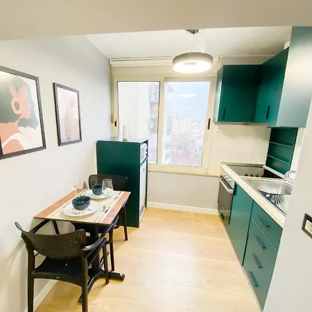 Matisse No10 - Center With Parking