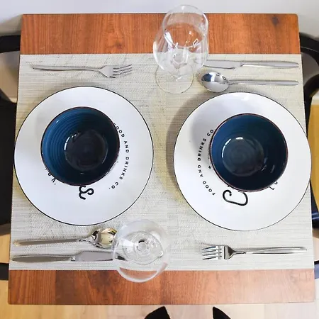 Matisse No10 - Center With Parking Apartment Tirana