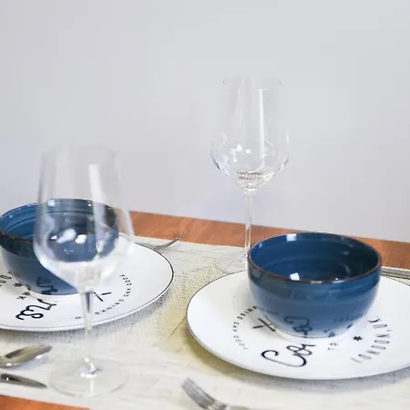 Matisse No10 - Center With Parking تيرانا