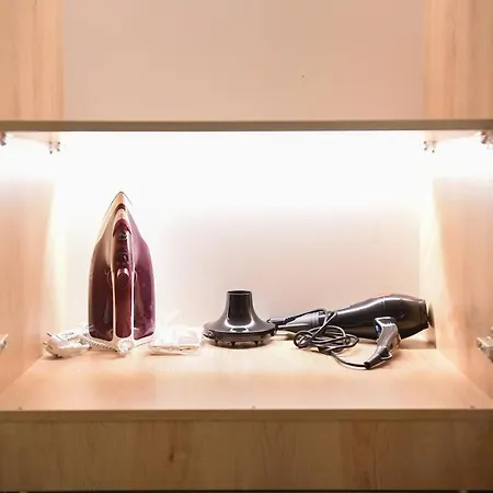 Matisse No10 - Center With Parking Apartment