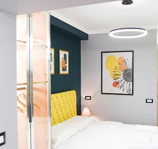 Matisse No10 - Center With Parking טיראנה