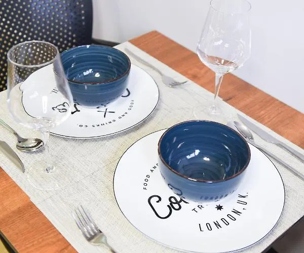 Matisse No10 - Center With Parking